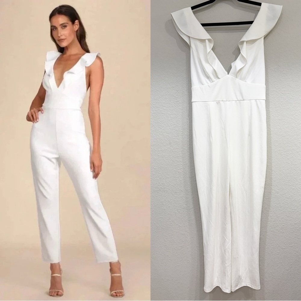 Sz L NWOT Lulus Leilani White Ruffled Jumpsuit